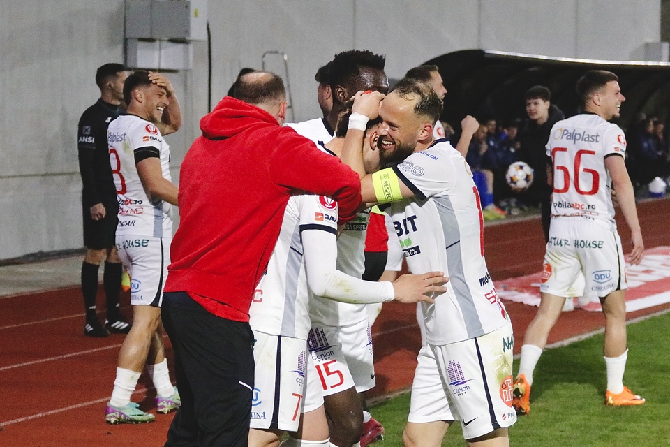 //i0.1616.ro/media/581/3142/38239/22414999/1/afc-hermannstadt-sibiu-fc-farul-constanta-superliga-superbet-play-out-10-04-2026-2.jpg