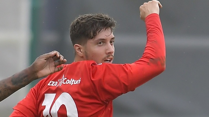 EXCLUSIV | Laudele nu contenesc la adresa lui David Miculescu, jucătorul UTA-ei dorit de FCSB: ”E bun, sper să joace la fel şi în continuare” 