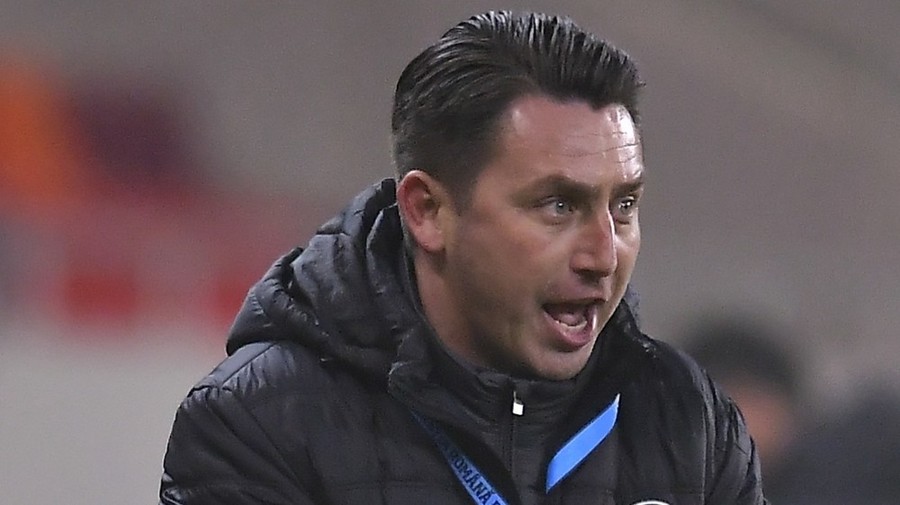 UTA Arad schimbă din nou antrenorul: Ilie Poenaru, chemat să ducă echipa în play-off!. UPDATE: Reacţia antrenorului