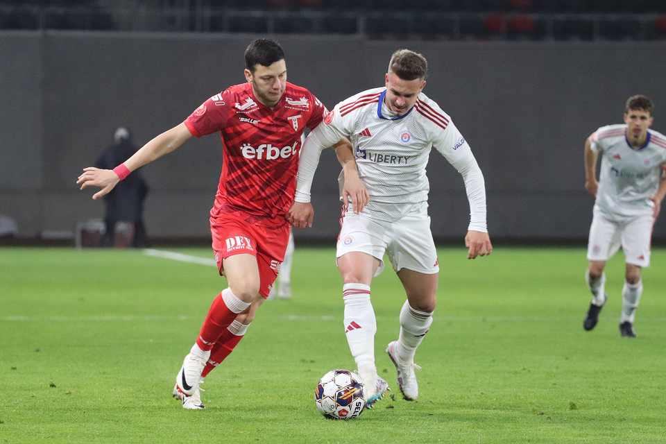 //i0.1616.ro/media/581/3142/38243/21381636/3/afc-uta-arad-acs-suporter-club-otelul-galati-superliga-superbet-13-11-2023.jpg