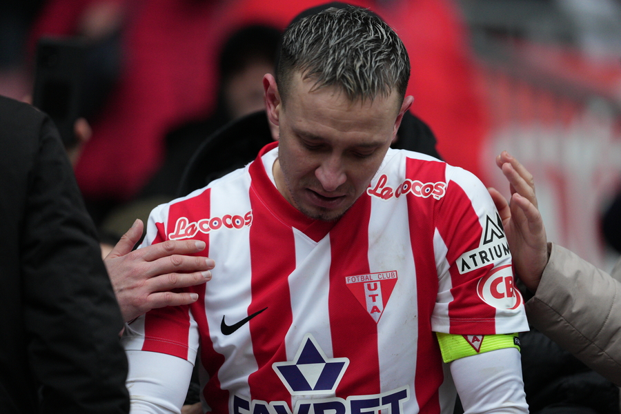 VIDEO | Valentin Costache, în lacrimi la ultimul meci pentru UTA. Va juca la o formaţie ce încă e în cupele europene