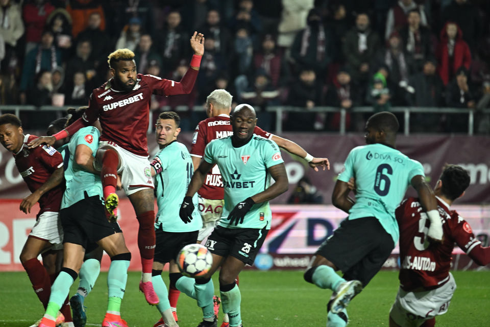 //i0.1616.ro/media/581/3142/38244/21927611/1/rapid-bucuresti-uta-arad-superliga-superbet-9-11-2024-6.jpg