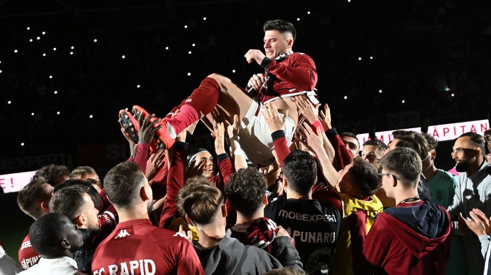 //i0.1616.ro/media/581/3142/38244/22047278/1/rapid-bucuresti-cfr-cluj-play-off-superliga-superbet-19-05-2025-7.jpg