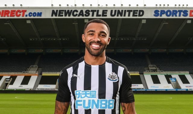 Newcastle a transferat un fotbalist cu prezenţe în naţionala Angliei