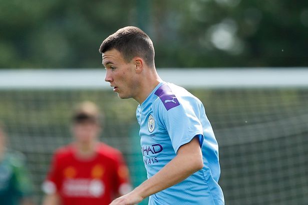 Manchester United transferă de la marea rivală din campionat