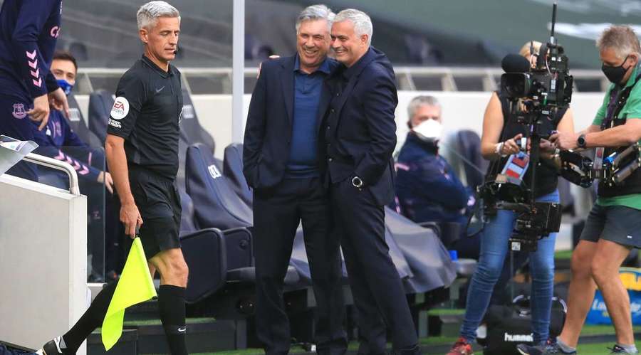 Ancelotii l-a învins pe Mourinho, în derby-ul primei etape din Premier League