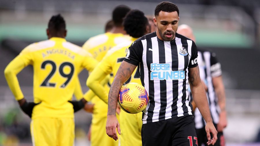 Show cum doar în Premier League se vede! Newcastle – Fulham, scor 1-1, meci cu un gol din penalty, un autogol şi o eliminare