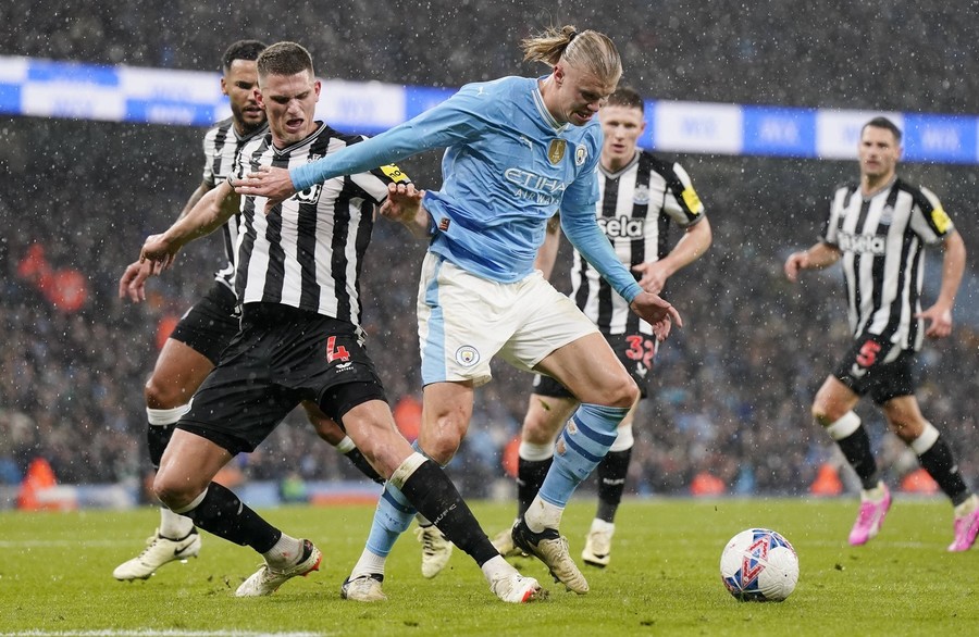 Jucătorul de bază al formaţiei din Premier League s-a accidentat grav! Va fi indisponibil între 6 şi 9 luni