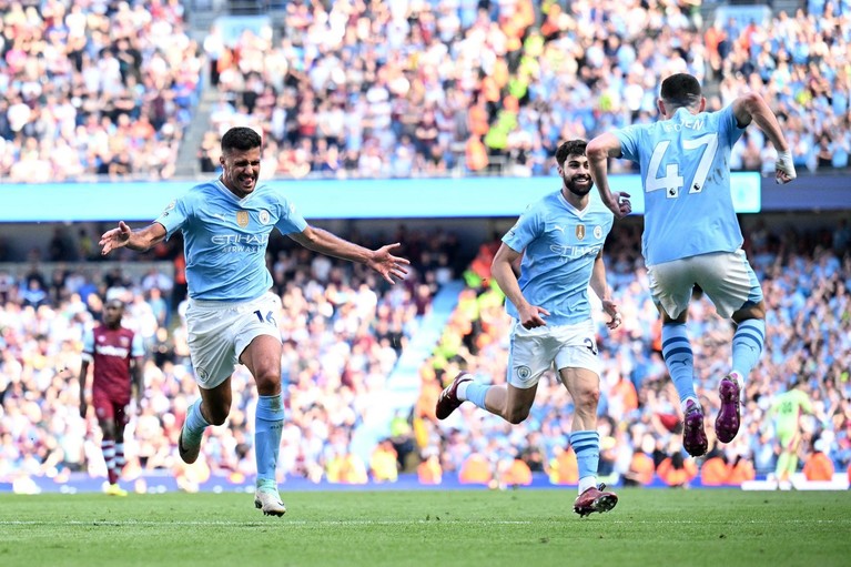 VIDEO | Manchester City nu s-a încurcat în ultima etapă şi e campioană pentru a patra oară la rând