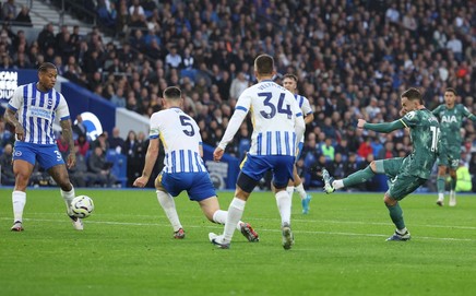 Brighton - Tottenham 3-2. Radu Drăguşin, rezervă neutilizată