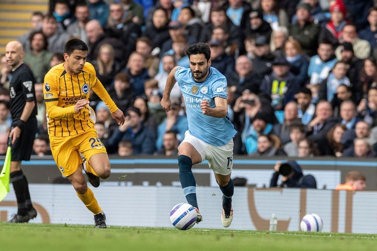 Manchester City nu găseşte victoria nici cu Brighton şi are mari emoţii pentru podium