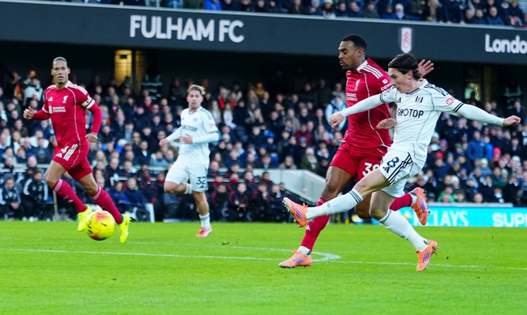 Remiză dramatică pentru Liverpool! Fulham a marcat în minutul 90+7
