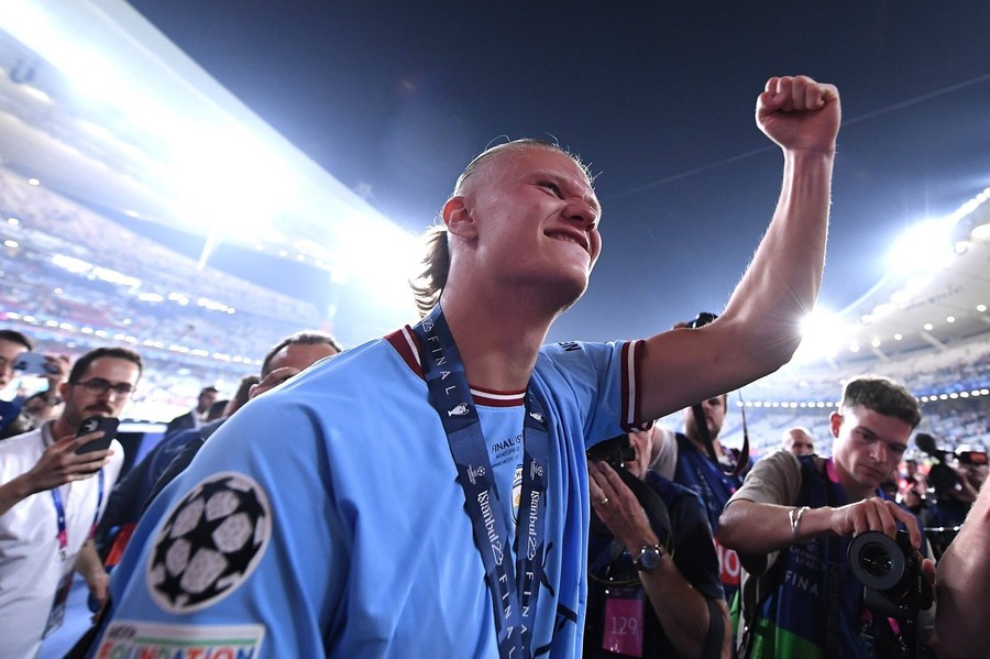 Haaland, cuprins de emoţii după ce a câştigat trofeul Champions League. ”Am plâns pentru prima dată după mult timp”