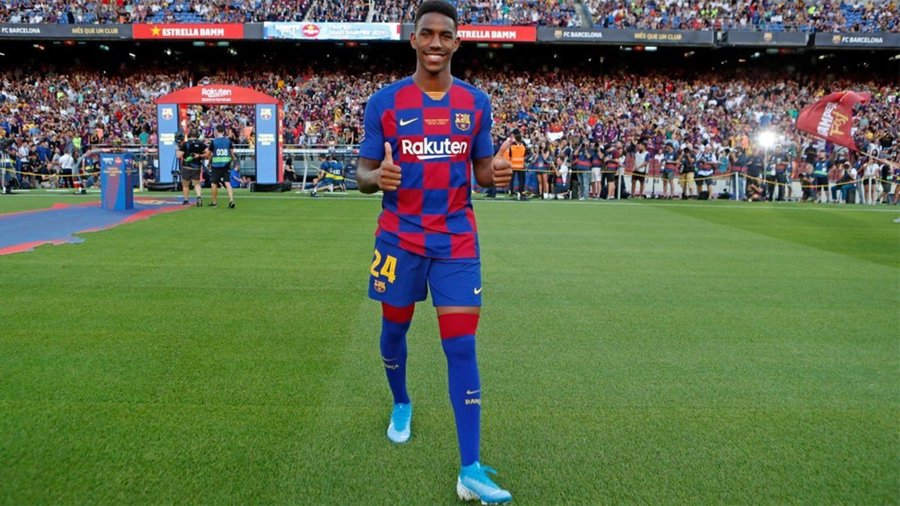Junior Firpo va părăsi aproape sigur Barcelona. Unde ar putea ajunge