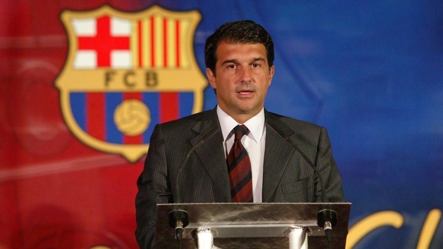 Joan Laporta vrea să aducă trei oameni importanţi la Barcelona, dacă va câştiga alegerile pentru postul de preşedinte: Carles Puyol, Marc Overmars şi Michael Zorc