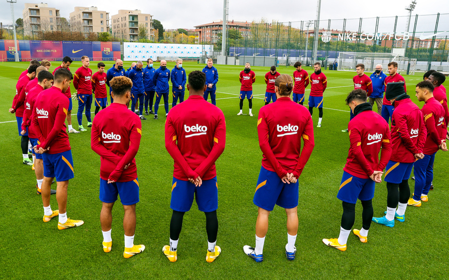 Probleme mari la FC Barcelona. Catalanii nu pot înregistra transferurile din această vară