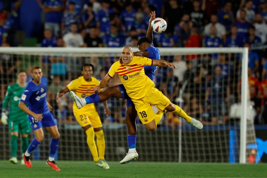Ultimă oră! Mutare la Barcelona! Portughezul a semnat cu echipa catalană