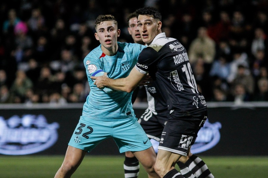 Barcelona s-a calificat în ”sferturile” Cupei Spaniei. Catalanii au tremurat serios cu o echipă din liga 3 