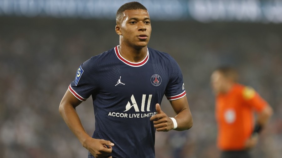 Perez reia ofensiva pentru aducerea lui Mbappe! Când se poate finaliza transferul starului de la PSG