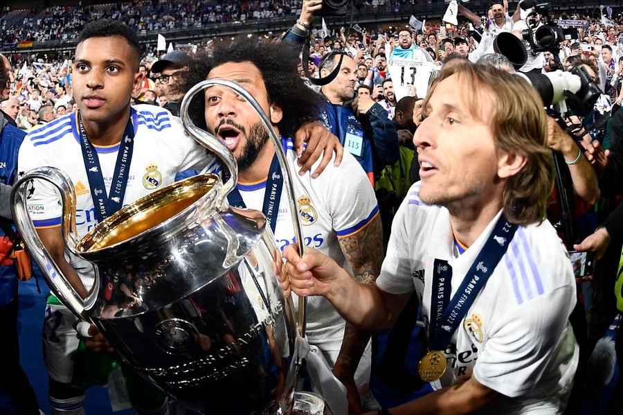 Luka Modric îşi prelungeşte contractul cu Real Madrid, iar Marcelo pleacă de pe Santiago Bernanbeu