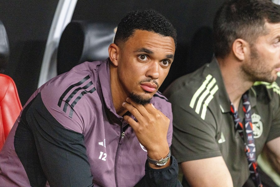 Trent Alexander-Arnold, OUT de la Real Madrid?! Fundaşul adus în urmă cu un an pe Bernabeu, aşteptat să revină în Premier League şi să semneze cu rivala lui Liverpool