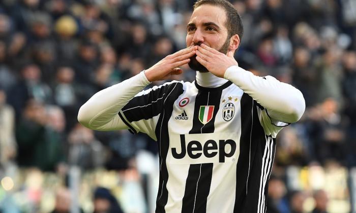 Juventus s-a despărţit de Higuain. Vine un înlocuitor de la Chelsea