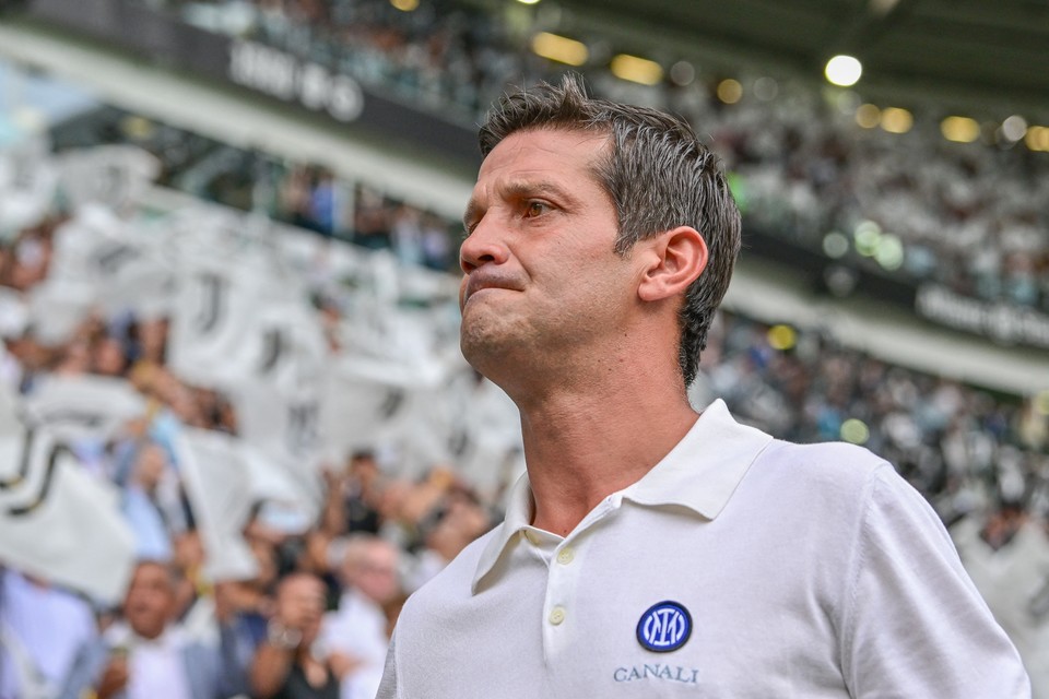 //i0.1616.ro/media/581/3142/38291/22164103/1/chivu-inter-4.jpg