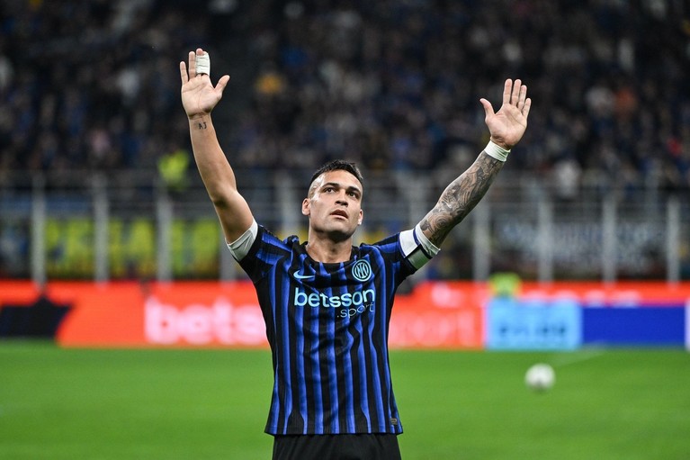 Lautaro Martinez îl laudă pe Chivu. ”A adus energie, entuziasm şi zâmbetul său la antrenament”