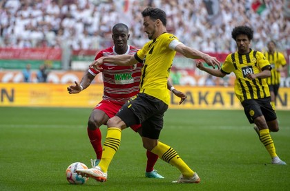 VIDEO | Augsburg – Borussia Dortmund 0-3. ”Galben-negrii” au urcat pe primul loc în Bundesliga şi pot câştiga titlul în Germania după 11 ani 