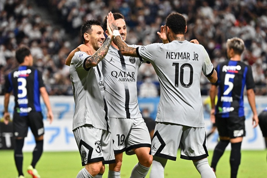 Paris Saint-Germain şi-a încheiat stagiul din Japonia cu o victorie la scor de tenis
