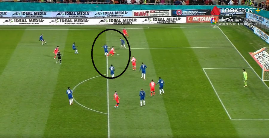 VIDEO | Fază controversată în FCSB - FC U Craiova: decizia "la limită" luată de Istvan Kovacs într-un moment important. Verdictul lui Porumboiu