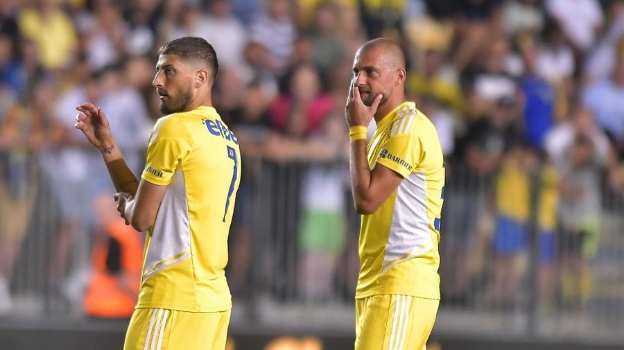 Gabi Tamaş s-a rănit, după ce a celebrat primul gol al Petrolului în Superliga. ”Am crezut că e mai moale acea pancartă”