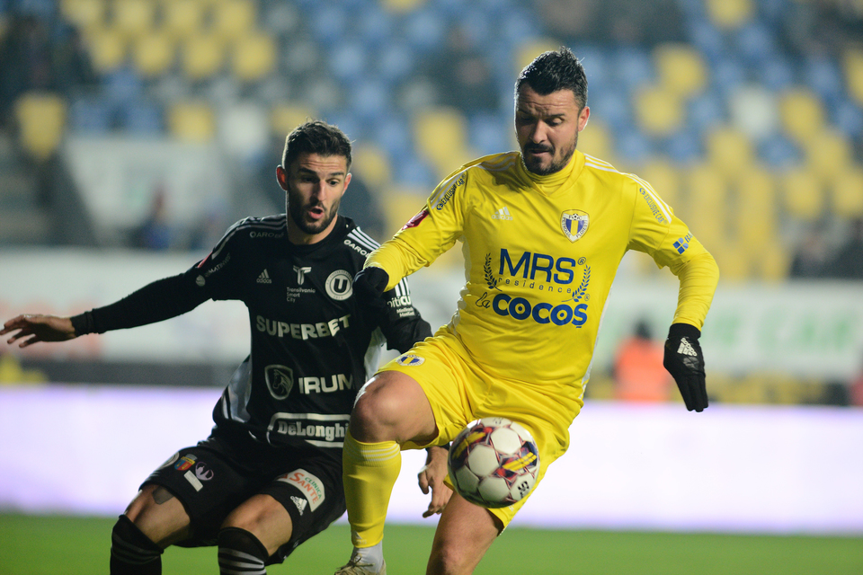 //i0.1616.ro/media/581/3142/39486/20937087/2/petrolul-ploiesti-fc-universitatea-cluj-superliga-superbet-02-12-2022.jpg
