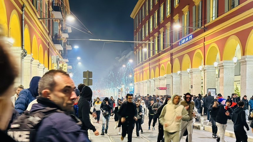 Incidente în Franţa după finalul CM: 227 de persoane arestate, dintre care 47 la Paris