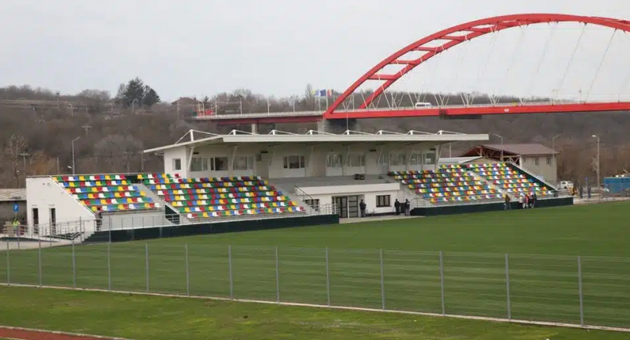 Un primar a fost condamnat la 4 ani de închisoare cu executare, după ce a făcut plăţi ilegale către echipa de fotbal