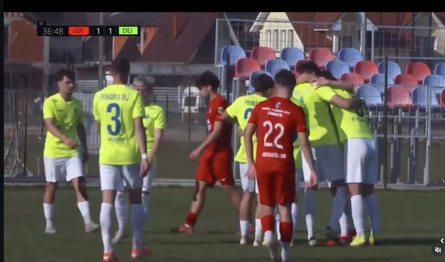 VIDEO | Gol incredibil marcat în Liga 3! Execuţie magnifică de la 40 de metri la care portarul nu a avut nicio şansă 