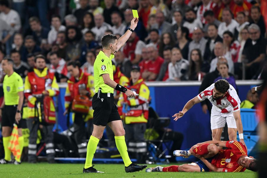 Un arbitru francez, delegat la finala Campionatului European