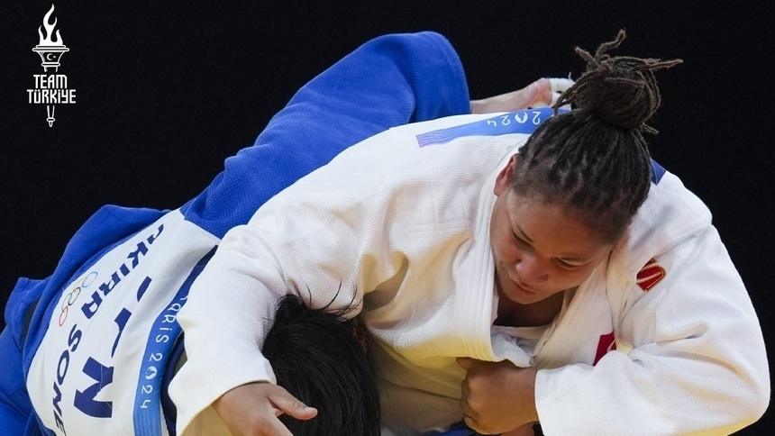 Televiziunea turcă a întrerupt transmisia competiţiei de judo de la JO după ce Kayra Ozdemir a fost învinsă de o sportivă israeliană