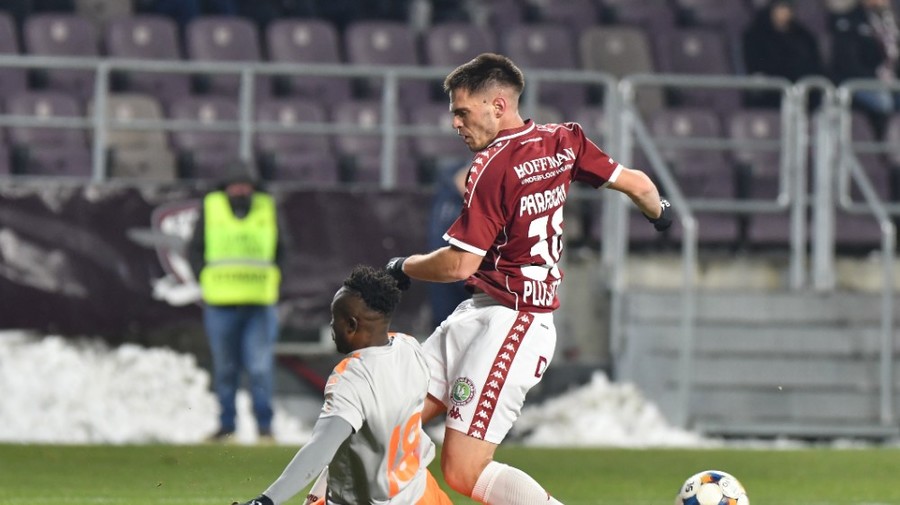 Incredibil! Un titular al unei echipe din SuperLiga, vândut pe o sumă uluitor de mică: 30.000 de euro