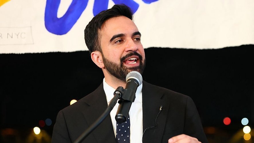 Fan declarat al echipei Arsenal, primarul oraşului New York are un pronostic surprinzător pentru câştigătoarea Cupei Mondiale