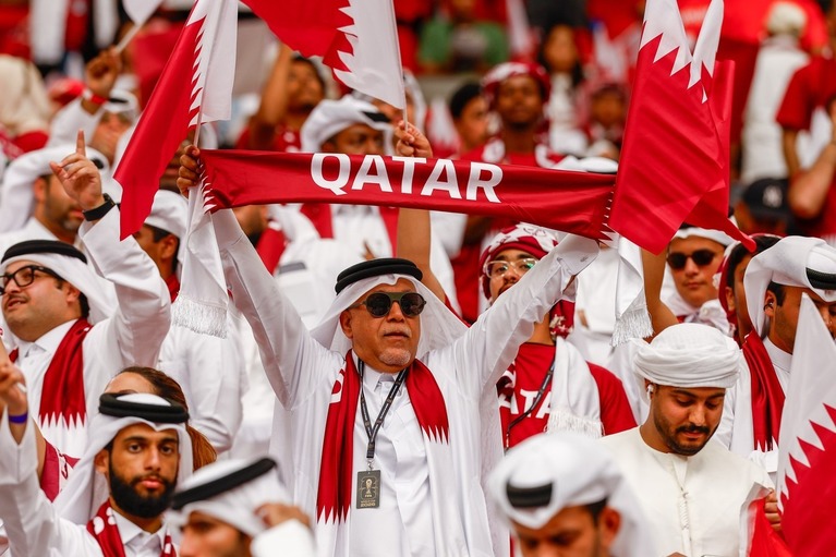 Qatarul ar fi plătit pentru a avea suporteri la Cupa Mondială. Sumele sunt uriaşe