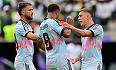 Scene incredibile! Leandro Trossard şi Youri Tielemans au sărit la bătaie. Au fost calmaţi cu greu de colegi