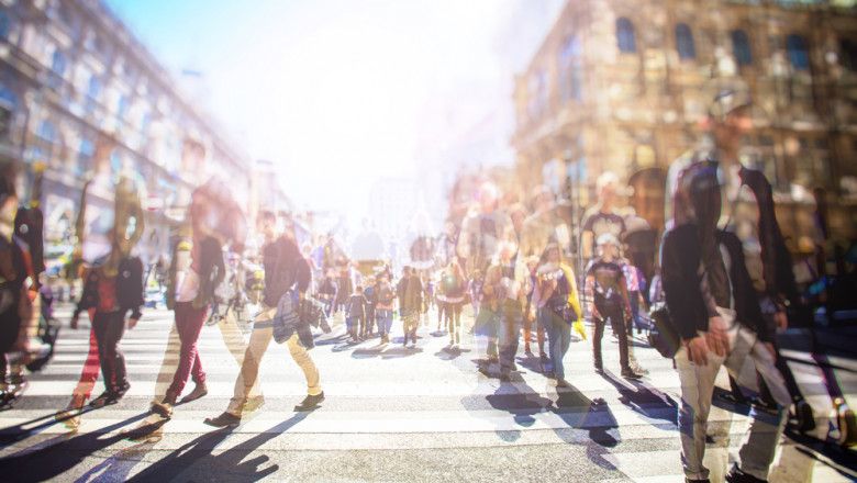 Muncim mult, câştigăm puţin