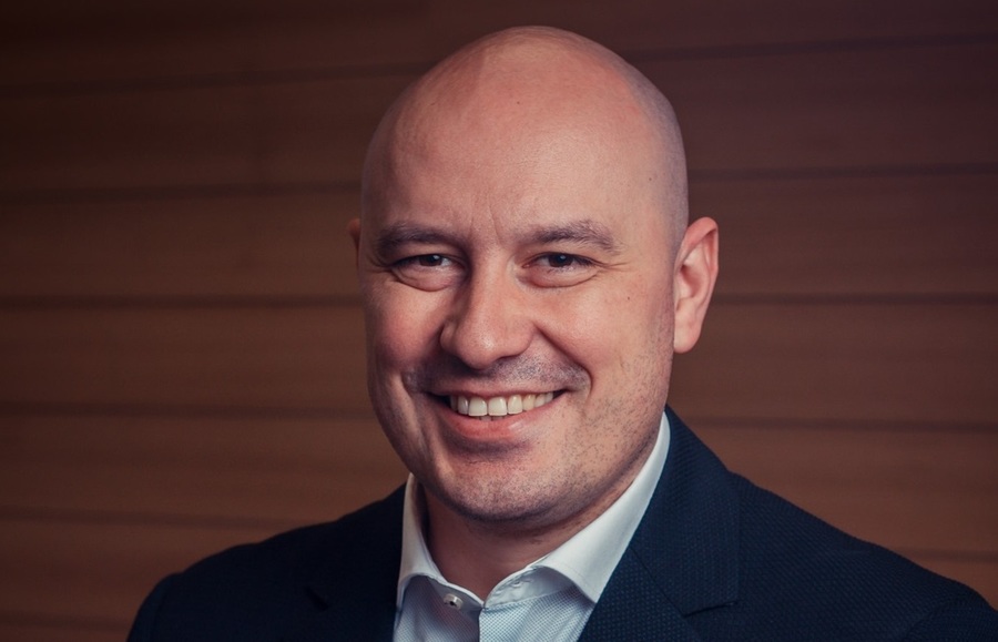 50% dintre angajaţi vor alt job, iar tinerii preferă multinaţionalele!