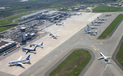 Transportul aerian, afectat de pandemie