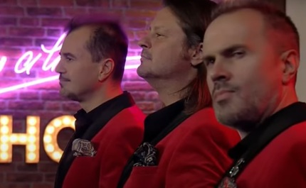 Distinto, prima trupă pop-opera din România