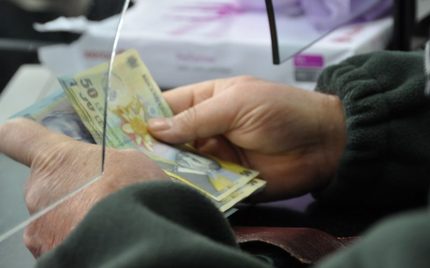 Soluţii pentru cei îngenuncheaţi de rate