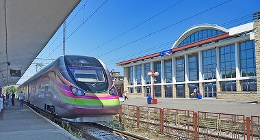 FOCUS PE VACANŢĂ Gara din Constanţa, o ruină