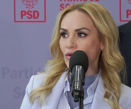 Gabriela Firea: L-aş putea suna pe Piedone să-şi retragă candidatura, dar mi-e că îmi mai dă şi două palme