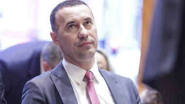 Ciucă: Nu există aprobarea PNL pentru candidatura lui Iulian Dumitrescu la preşedinţia Consiliului Judeţean Prahova